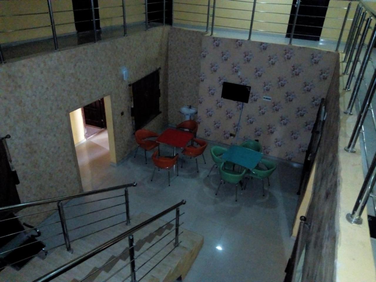 Gen-Preston Hotel And Suites Papalanto Exterior foto